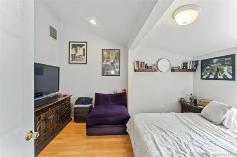 32 Forest Lane Yorktown Heights NY 10598