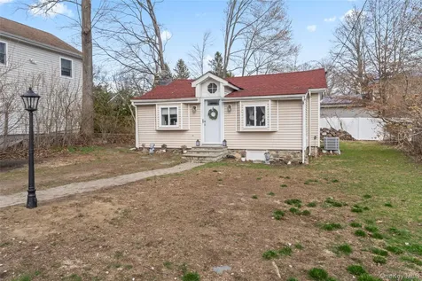 32 Forest Lane Yorktown Heights NY 10598