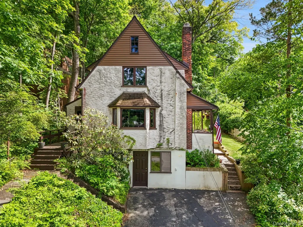 32 Thorn Avenue Mount Kisco NY 10549