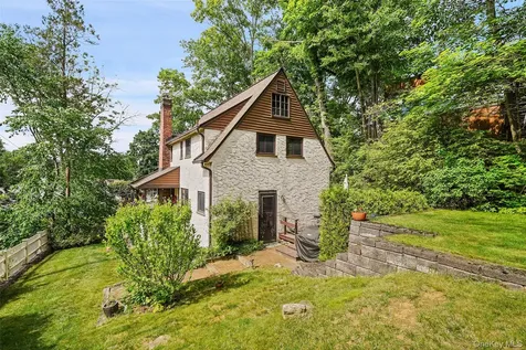 32 Thorn Avenue Mount Kisco NY 10549
