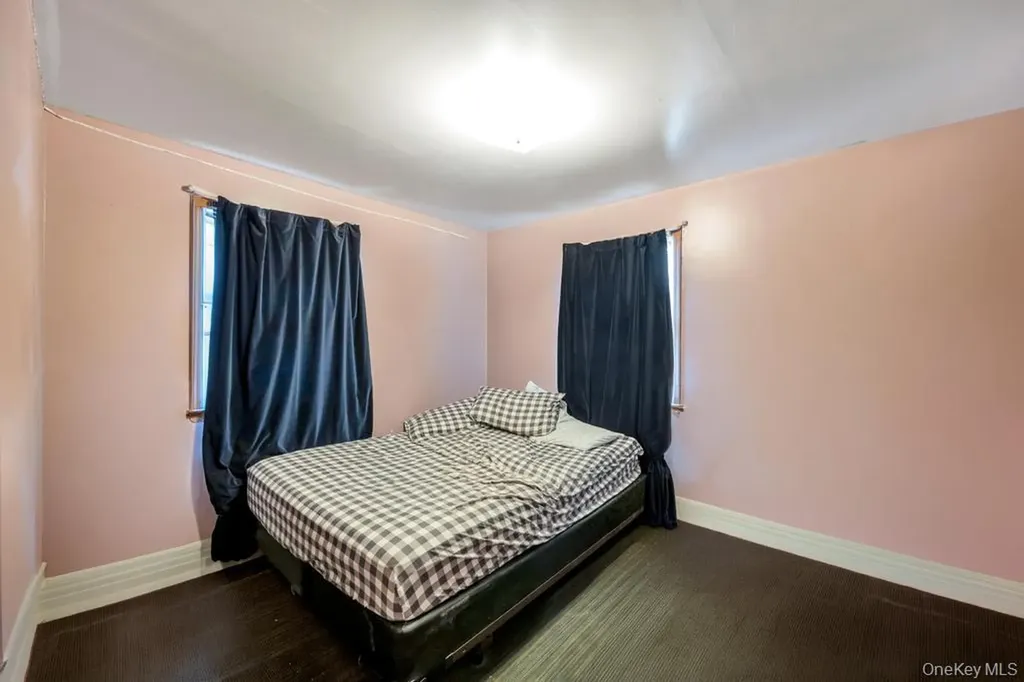24 Pleasant Avenue Roosevelt NY 11575