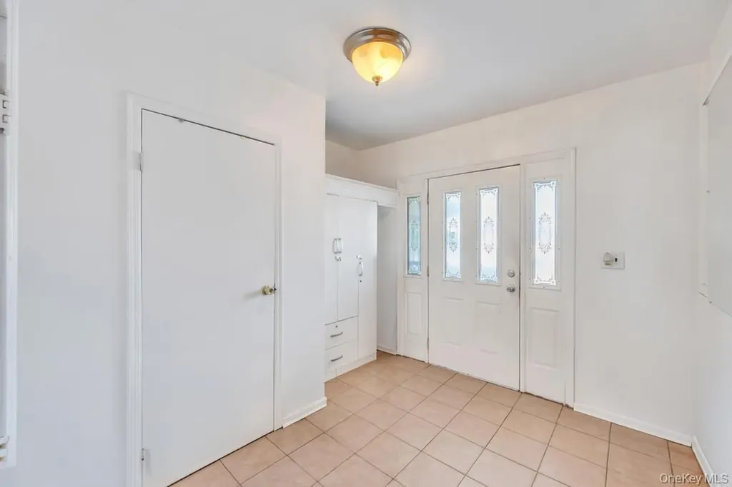 24 Pleasant Avenue Roosevelt NY 11575