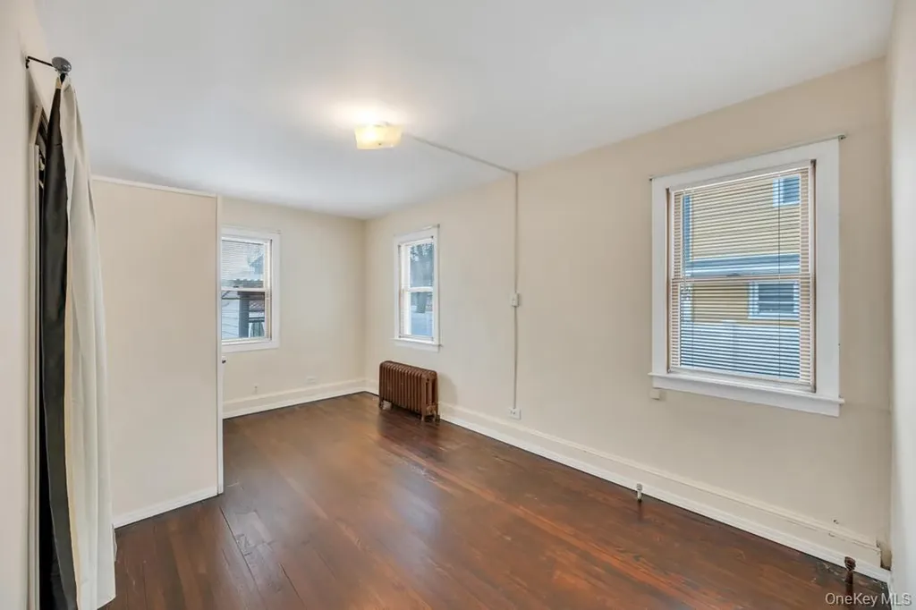 24 Pleasant Avenue Roosevelt NY 11575