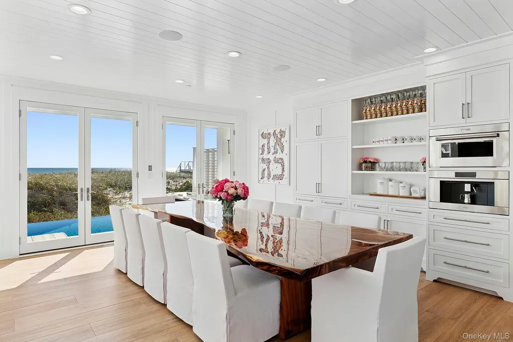 785 Dune Road Westhampton Dunes NY 11978