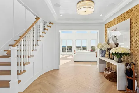 785 Dune Road Westhampton Dunes NY 11978