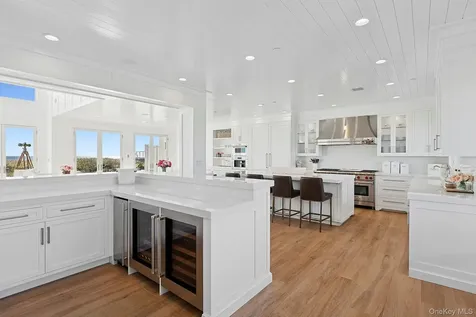 785 Dune Road Westhampton Dunes NY 11978