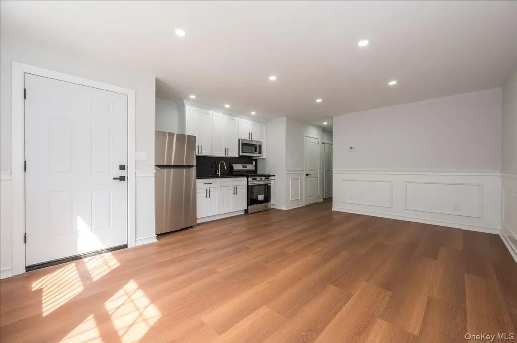 483 E 144th Street Bronx NY 10454