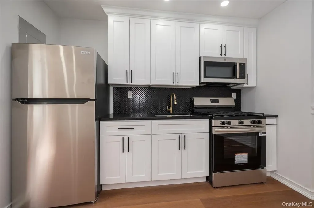 483 E 144th Street Bronx NY 10454