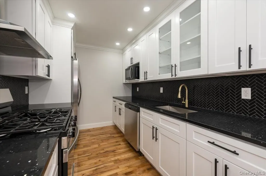 483 E 144th Street Bronx NY 10454