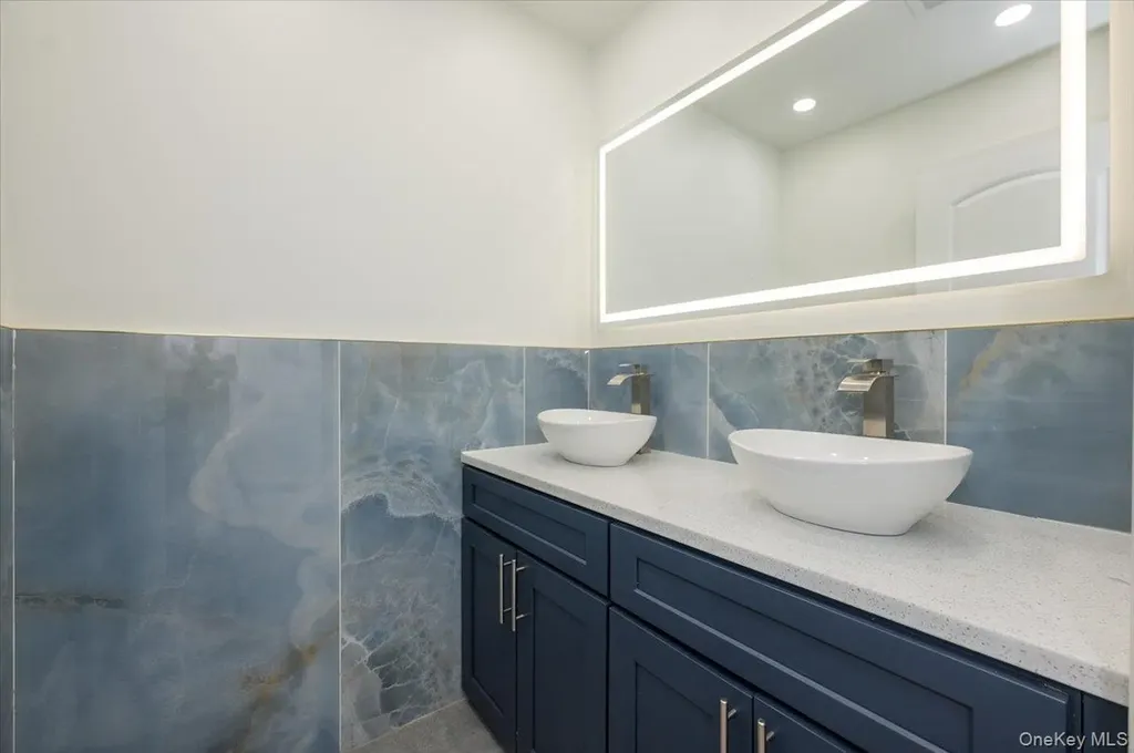 483 E 144th Street Bronx NY 10454