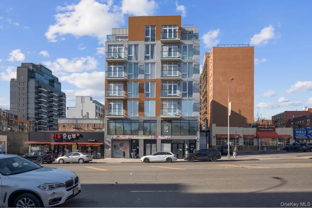 146-17 Northern Boulevard Flushing NY 11354