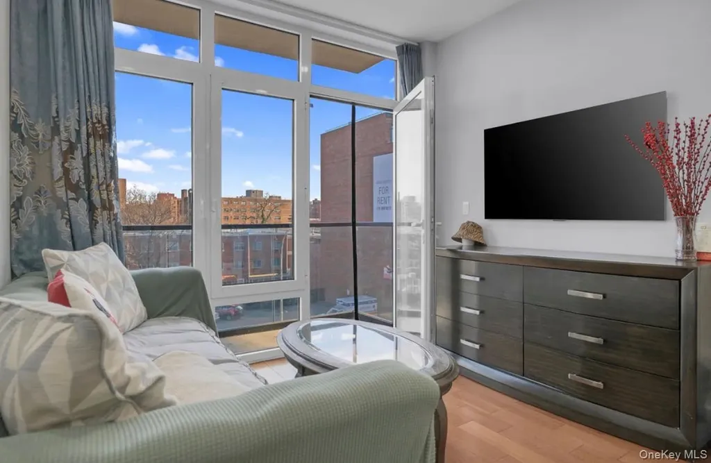 146-17 Northern Boulevard Flushing NY 11354