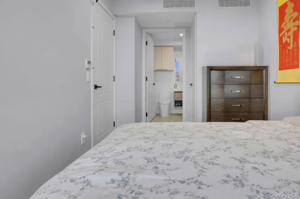 146-17 Northern Boulevard Flushing NY 11354