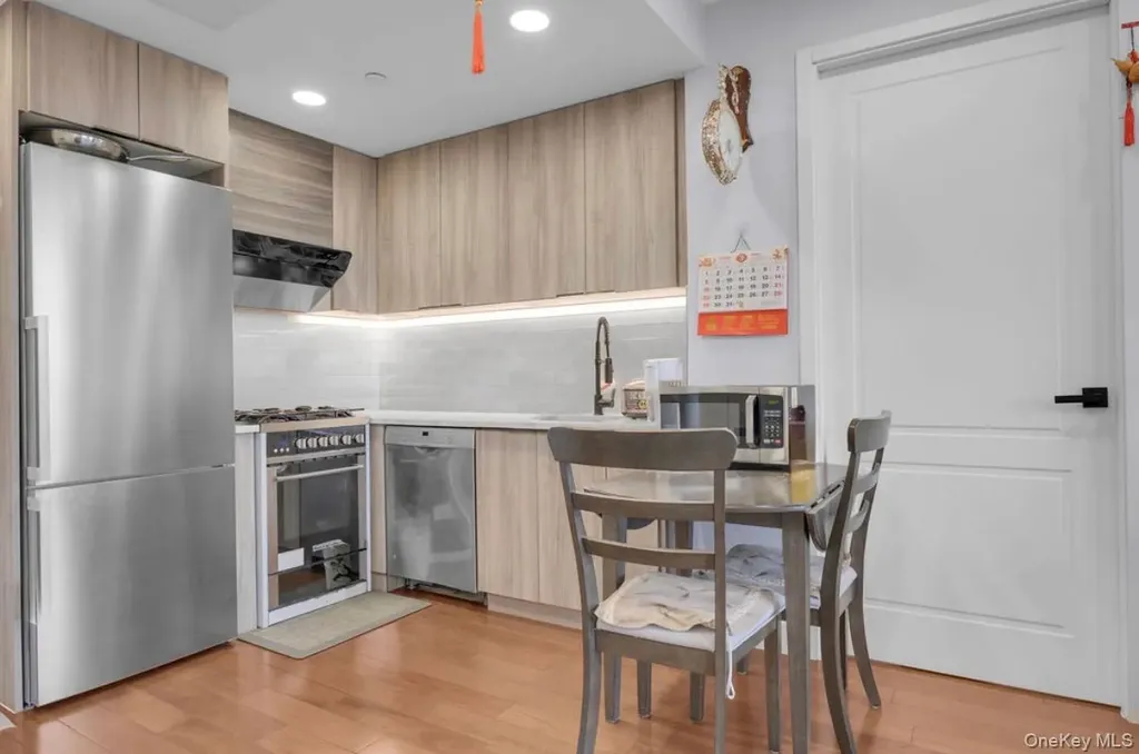 146-17 Northern Boulevard Flushing NY 11354