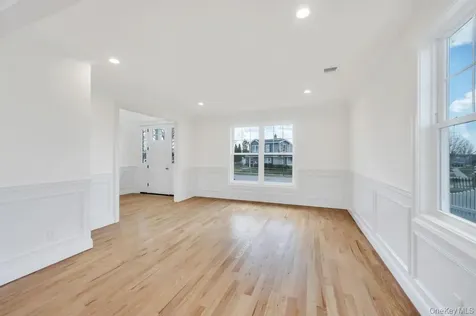 89 West Avenue Hicksville NY 11801