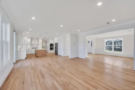 89 West Avenue Hicksville NY 11801