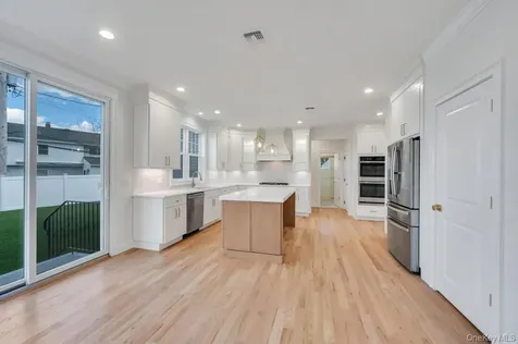 89 West Avenue Hicksville NY 11801