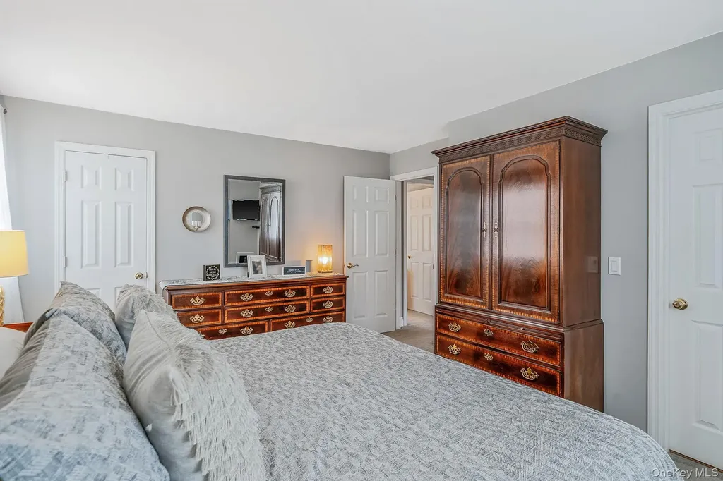 3 Meroke Lane Rocky Point NY 11778