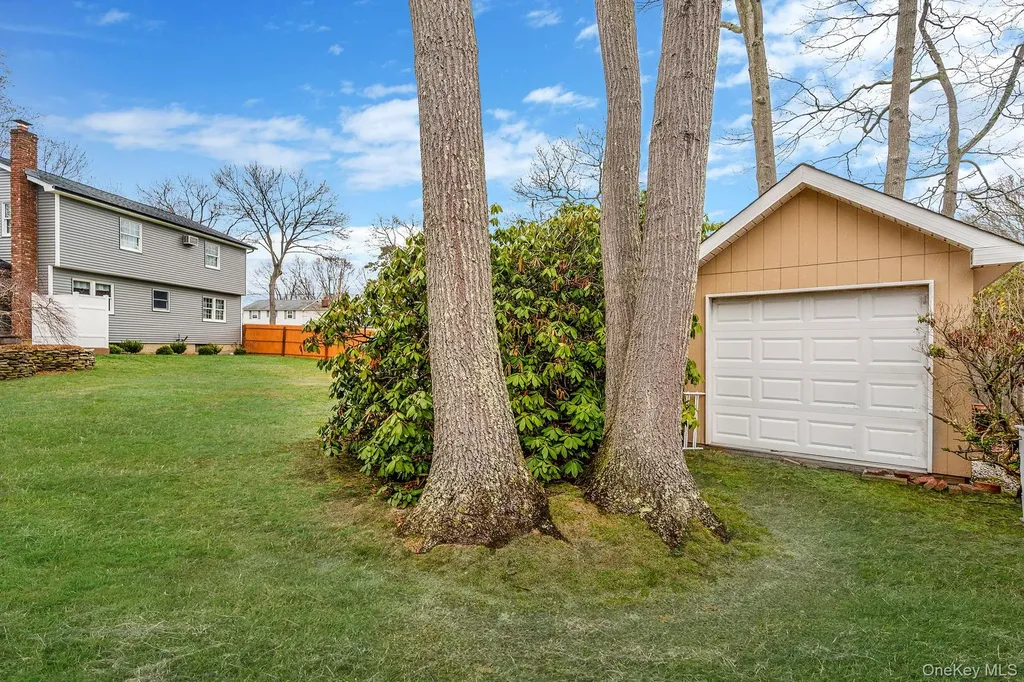3 Meroke Lane Rocky Point NY 11778