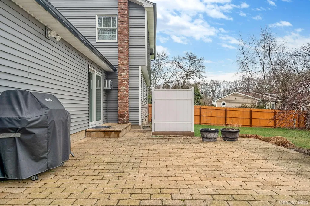 3 Meroke Lane Rocky Point NY 11778