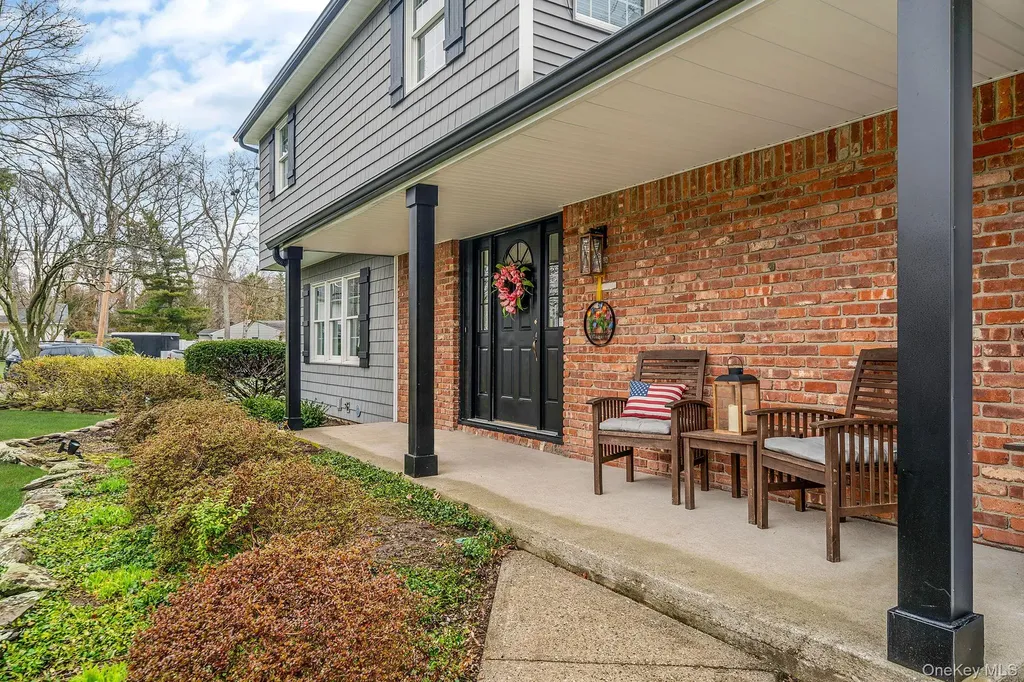3 Meroke Lane Rocky Point NY 11778
