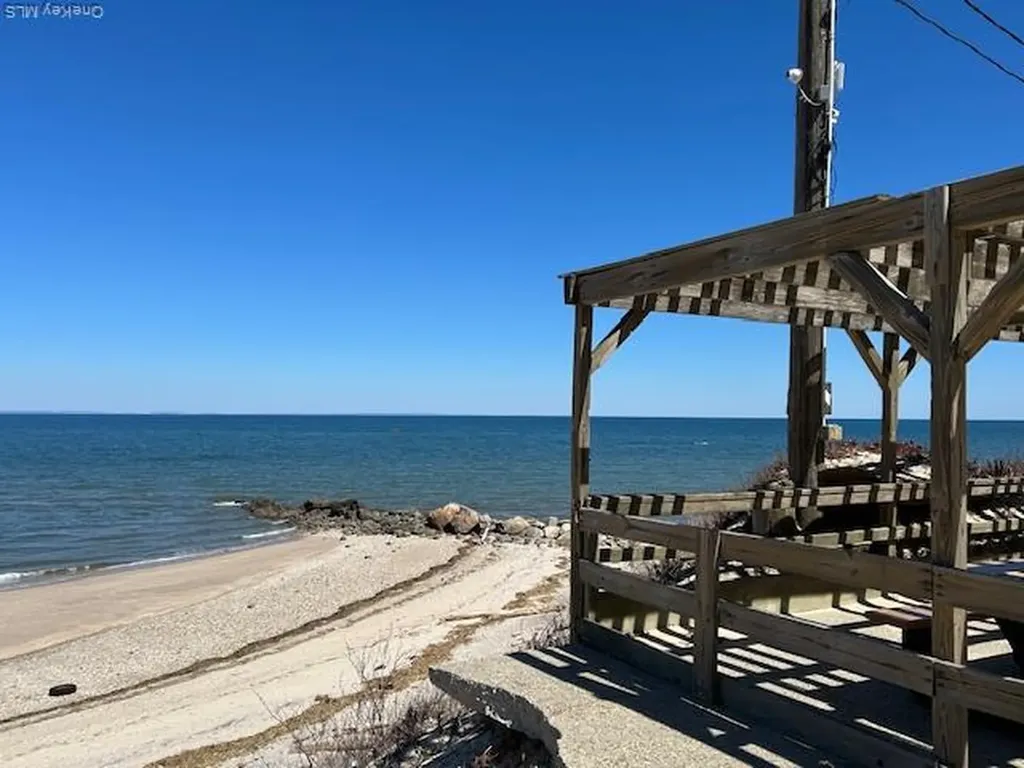 3 Meroke Lane Rocky Point NY 11778