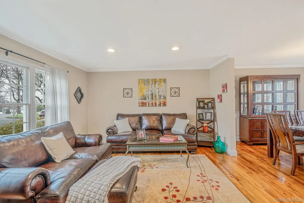 3 Meroke Lane Rocky Point NY 11778