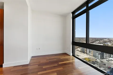 175 Huguenot Street New Rochelle NY 10801