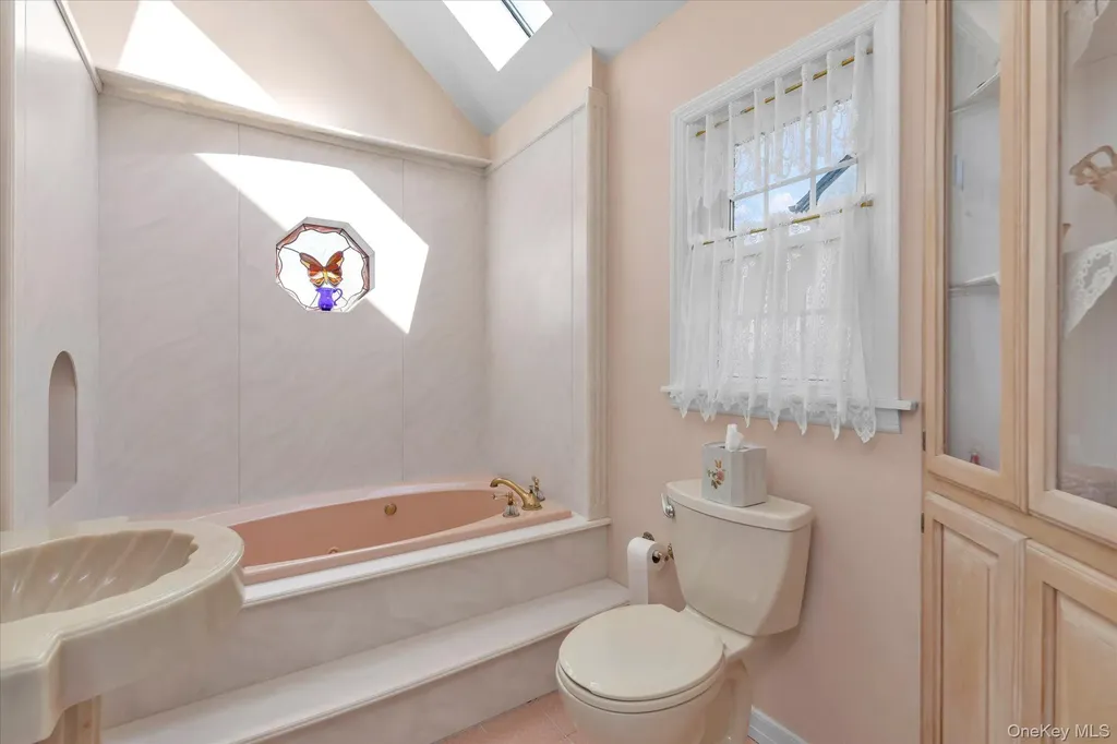 166-15 33rd Avenue Flushing NY 11358