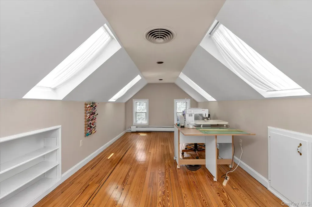 166-15 33rd Avenue Flushing NY 11358