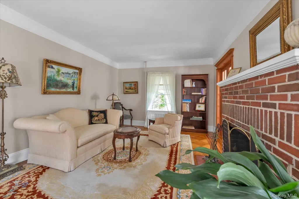166-15 33rd Avenue Flushing NY 11358
