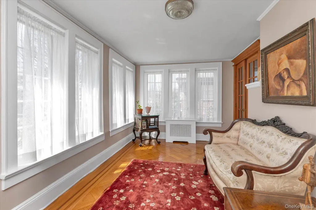 166-15 33rd Avenue Flushing NY 11358