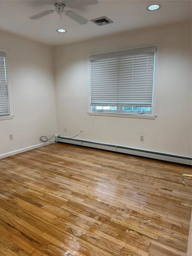 Massapequa NY 11758