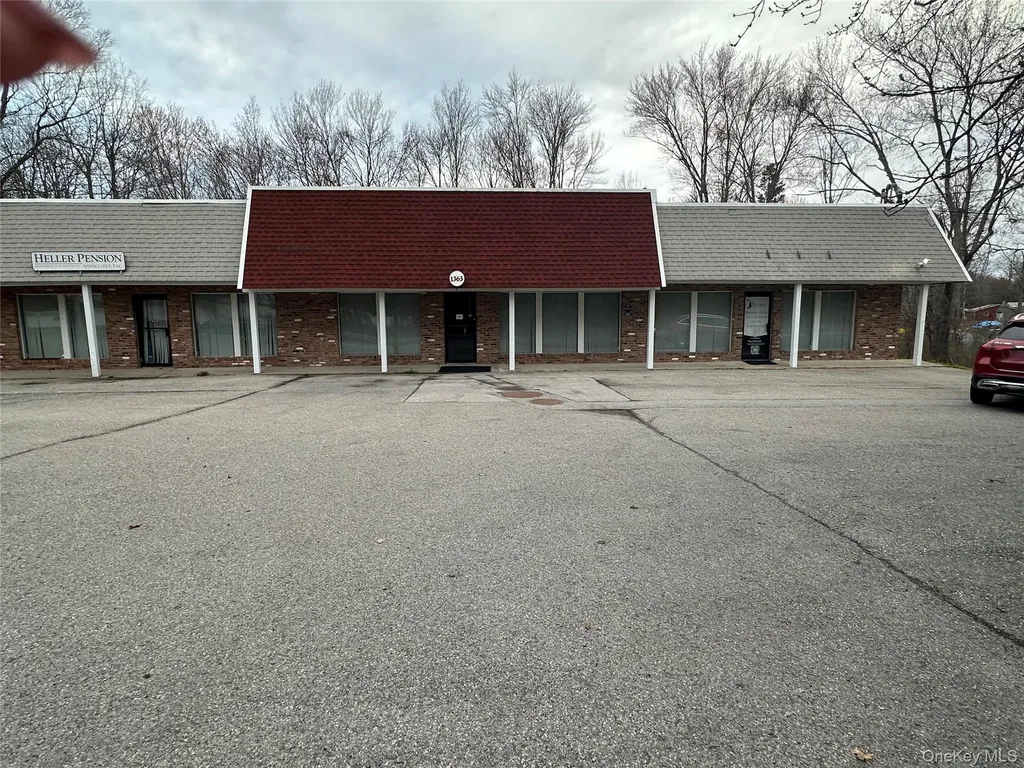 1363 Route 9g Hyde Park NY 12538