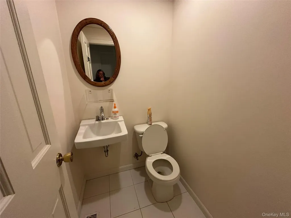 1363 Route 9g Hyde Park NY 12538