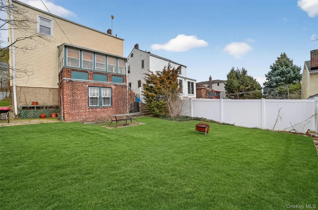 65 Hillview Avenue Yonkers NY 10704