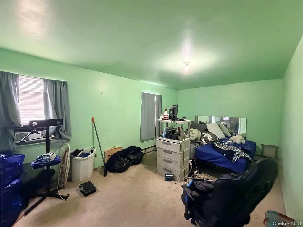 506 48th Street Lindenhurst NY 11757