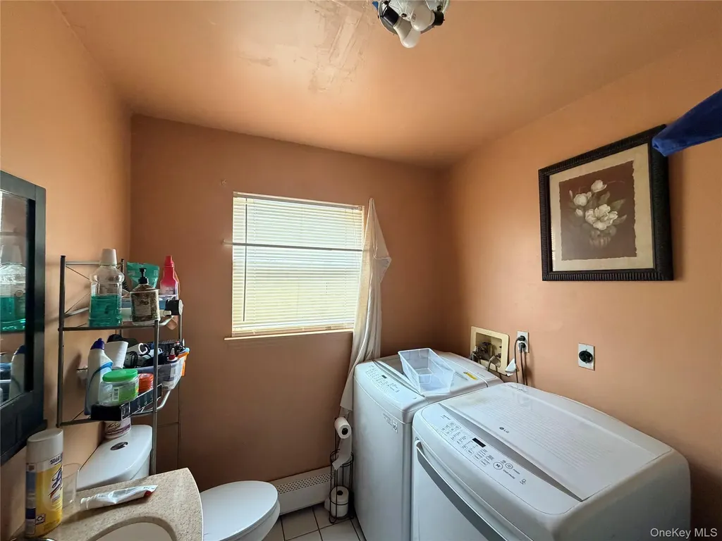 506 48th Street Lindenhurst NY 11757