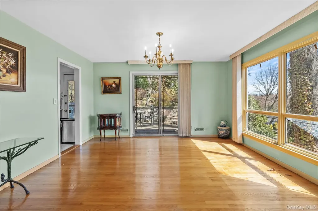 18 Devon Road Bronxville NY 10708