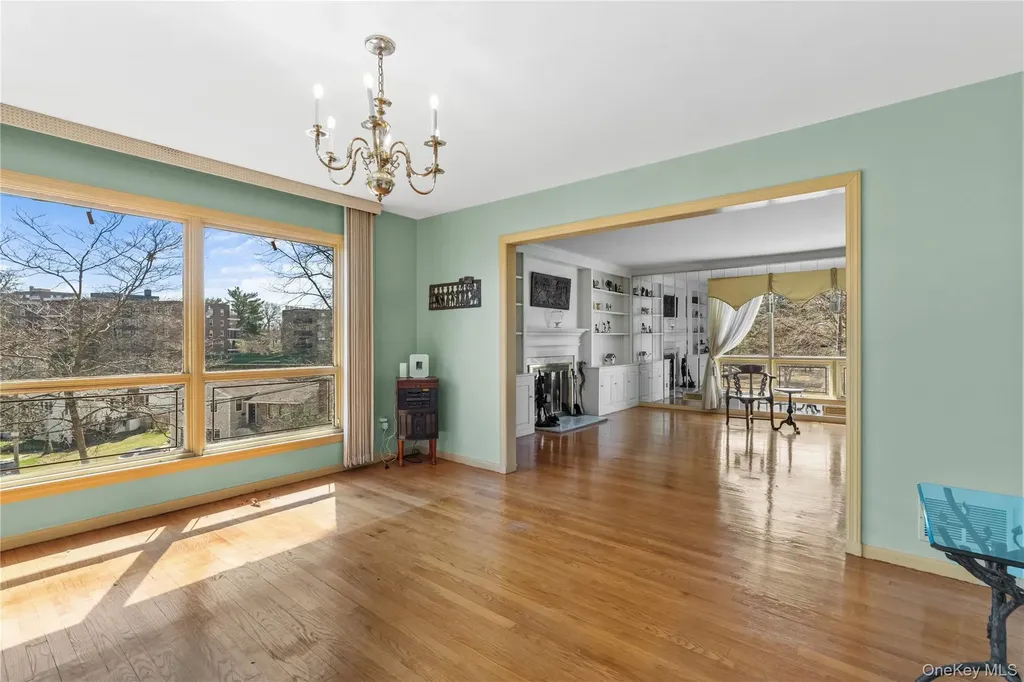 18 Devon Road Bronxville NY 10708