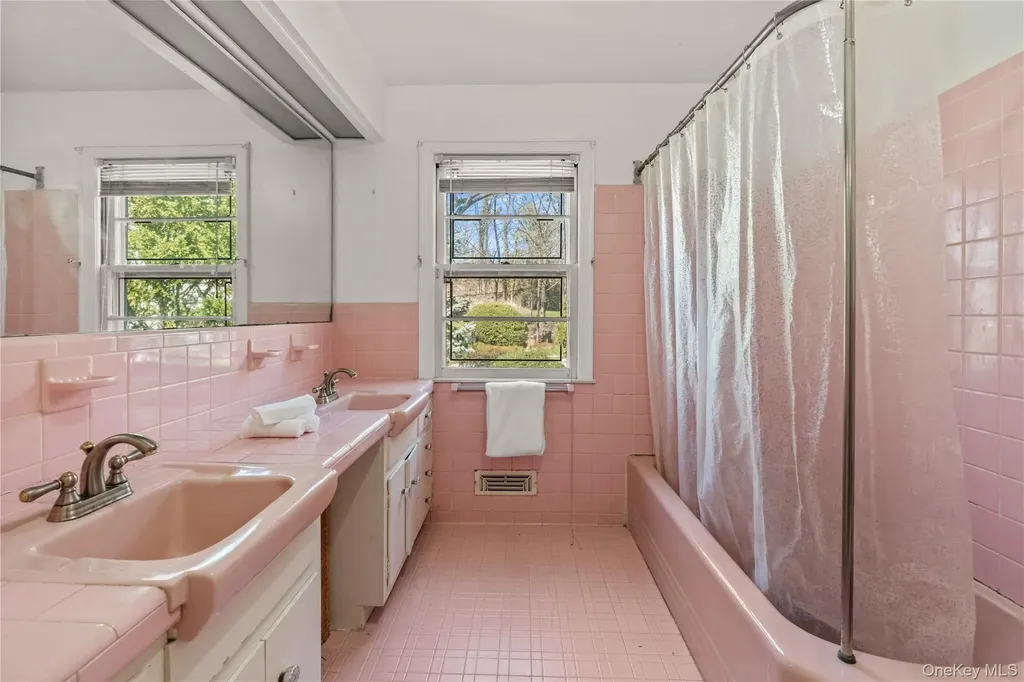 18 Devon Road Bronxville NY 10708