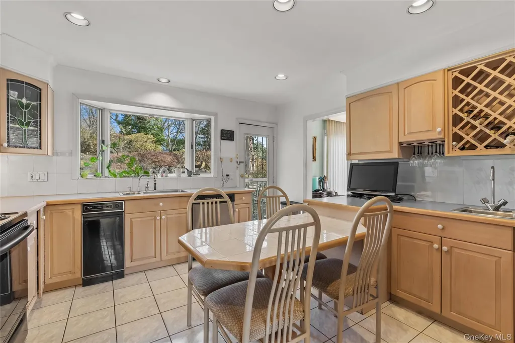 18 Devon Road Bronxville NY 10708