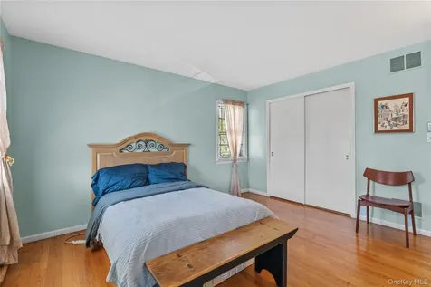 18 Devon Road Bronxville NY 10708