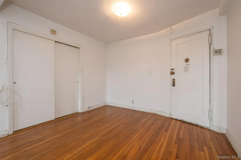 2090 Barnes Avenue Bronx NY 10462
