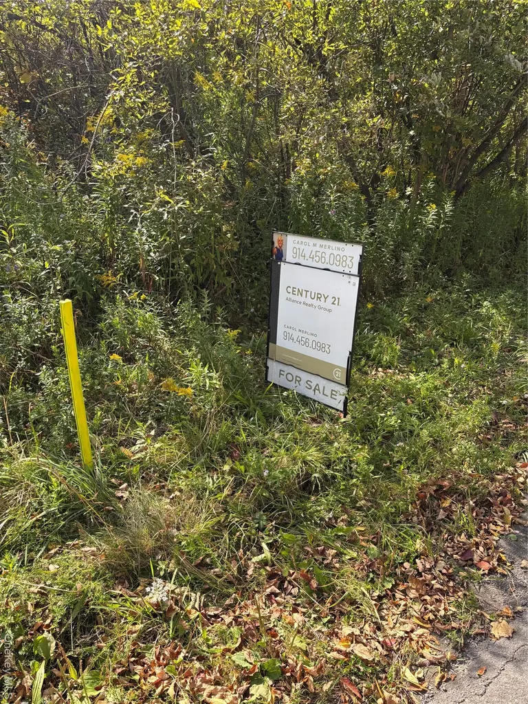 413 Middlefield Road Call Listing Agent NY 13326