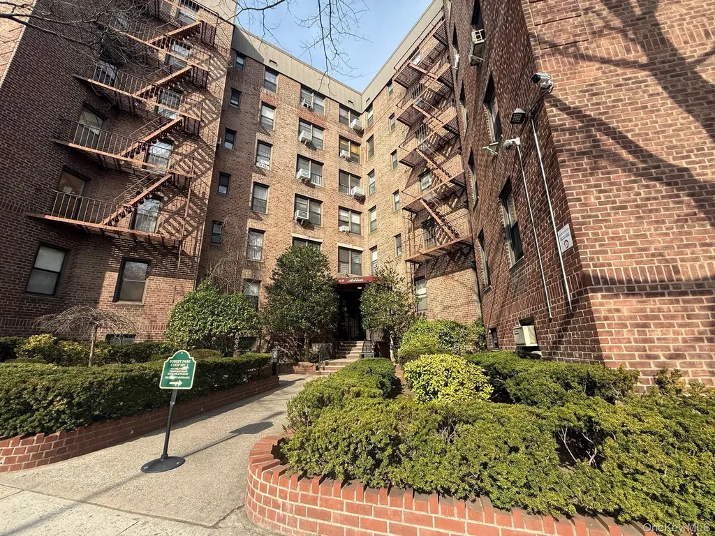 83-55 Woodhaven Boulevard Woodhaven NY 11421