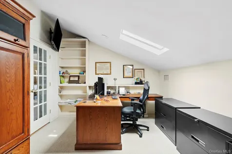 61 Factory Pond Road Locust Valley NY 11560