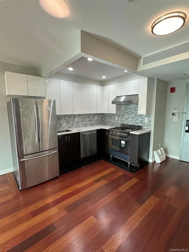 14238 37th Avenue Flushing NY 11354