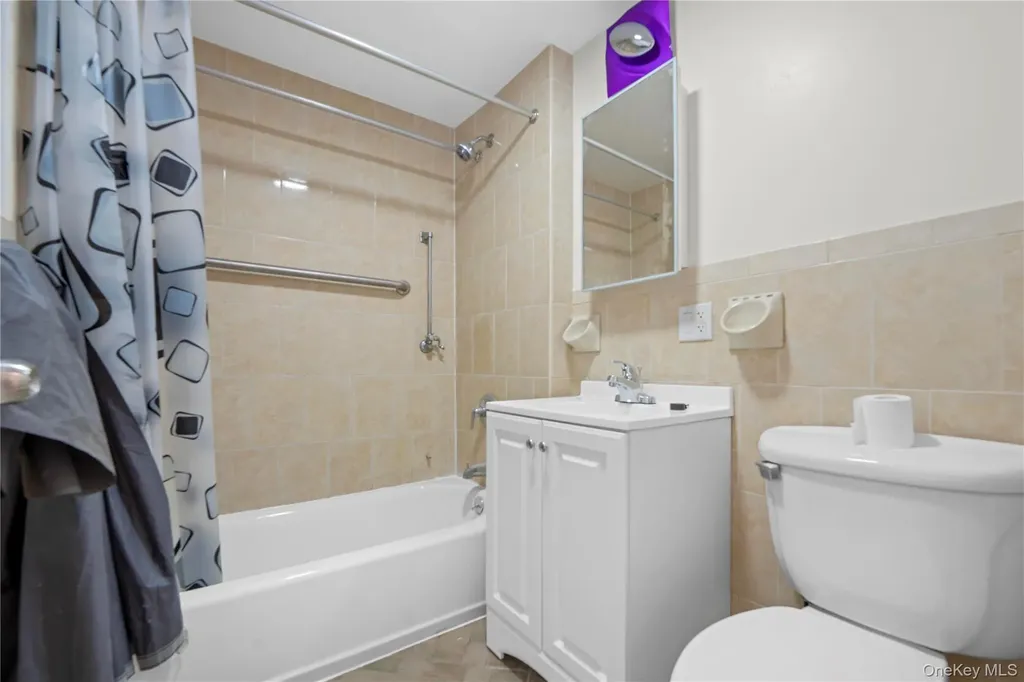 7617 46th Avenue Elmhurst NY 11373