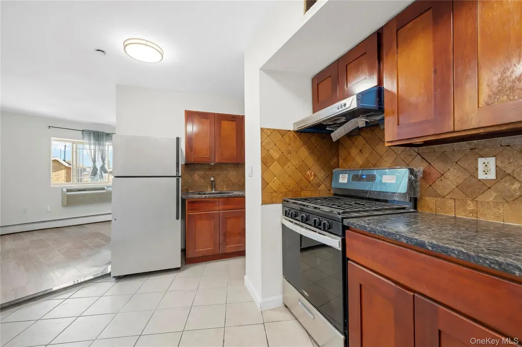 7617 46th Avenue Elmhurst NY 11373